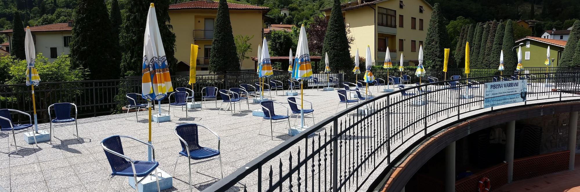 Hotel Marrani Ronta Bagian luar foto