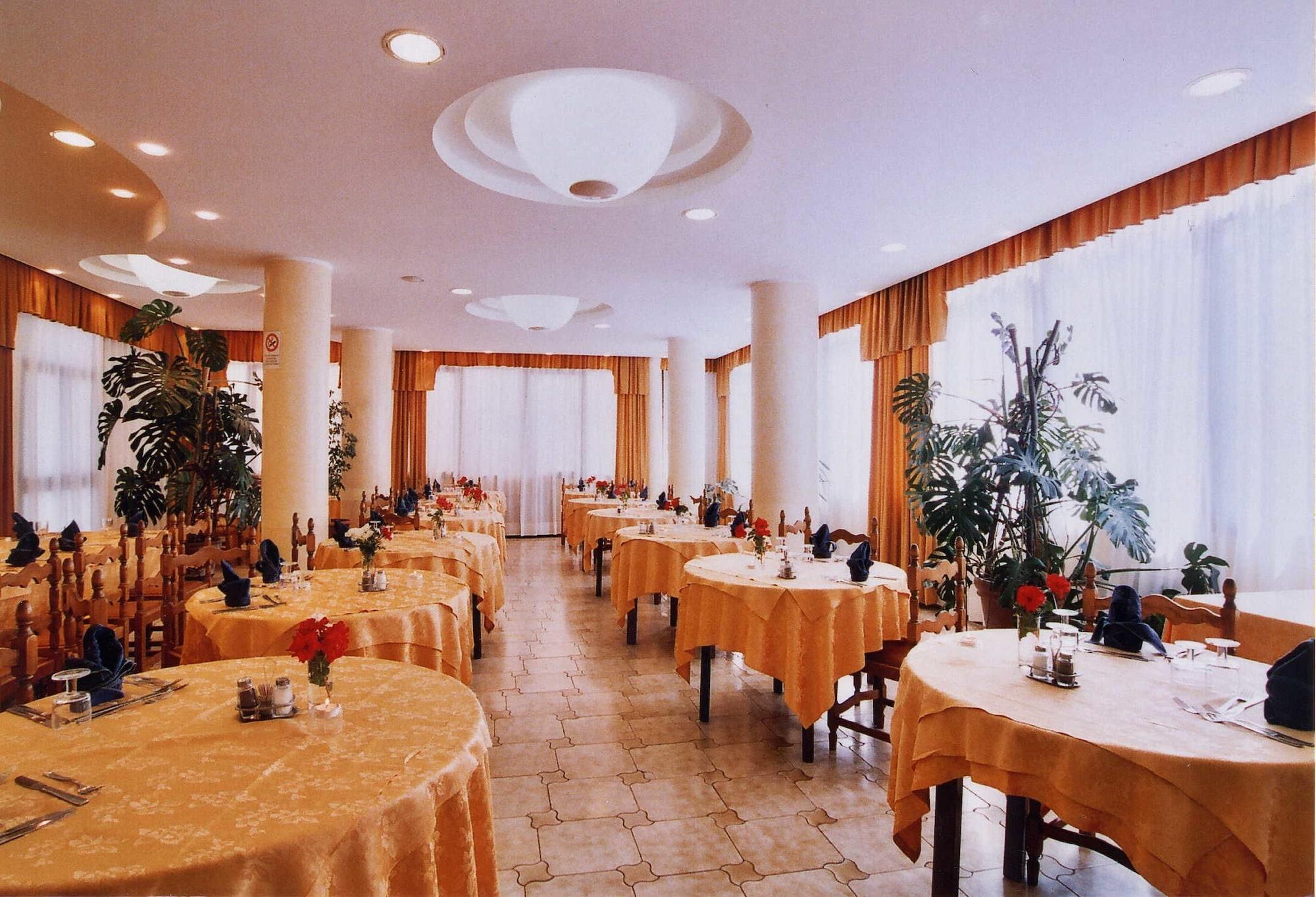 Hotel Marrani Ronta Bagian luar foto